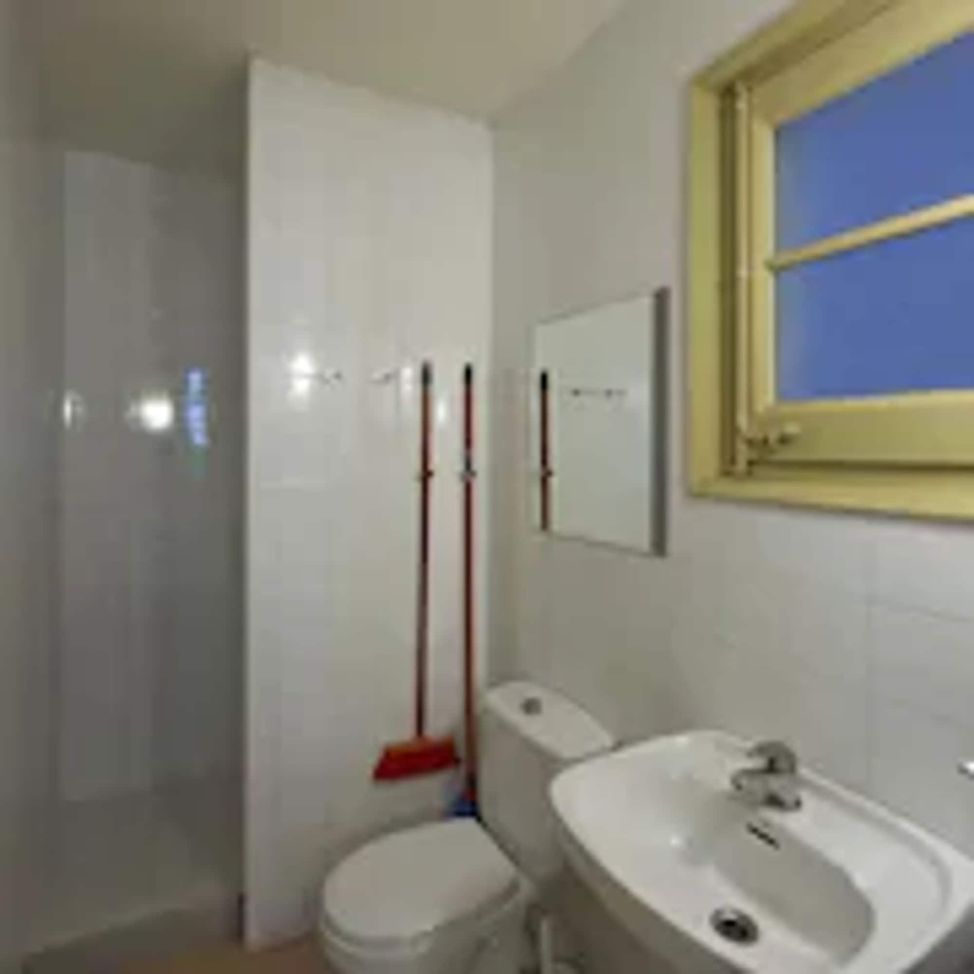 Apartamentos Montserrat Abat Marcet Εξωτερικό φωτογραφία