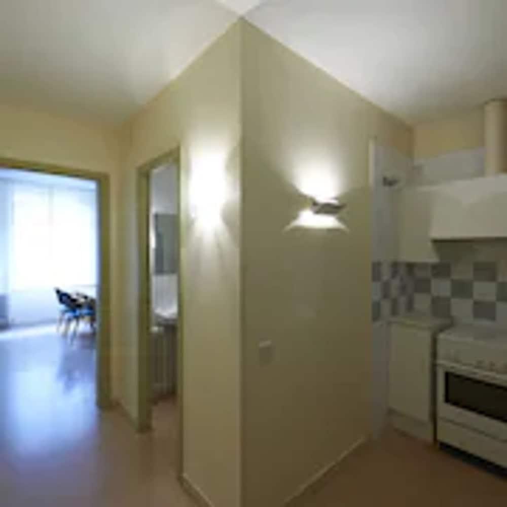 Apartamentos Montserrat Abat Marcet Εξωτερικό φωτογραφία