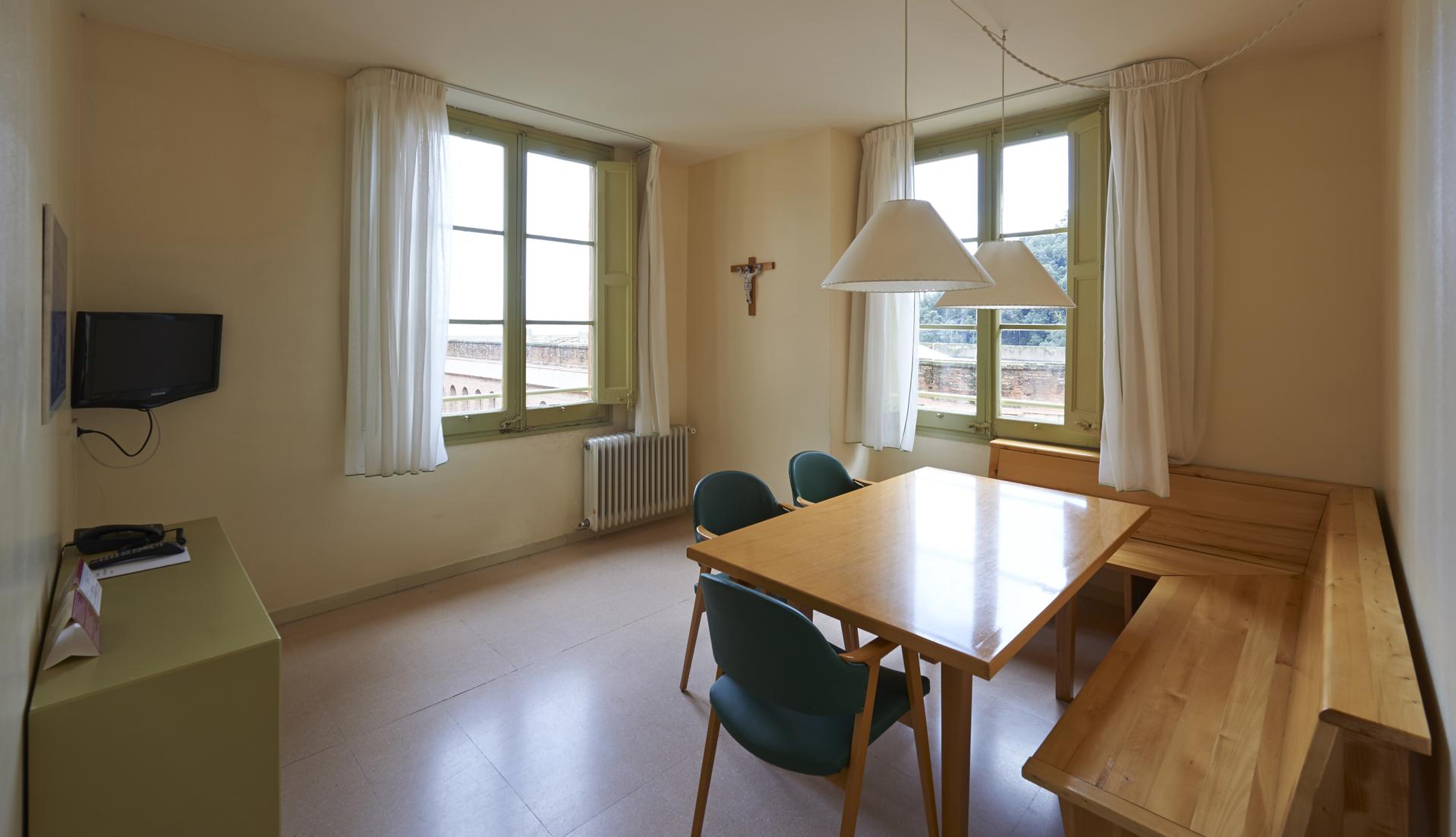 Apartamentos Montserrat Abat Marcet Εξωτερικό φωτογραφία