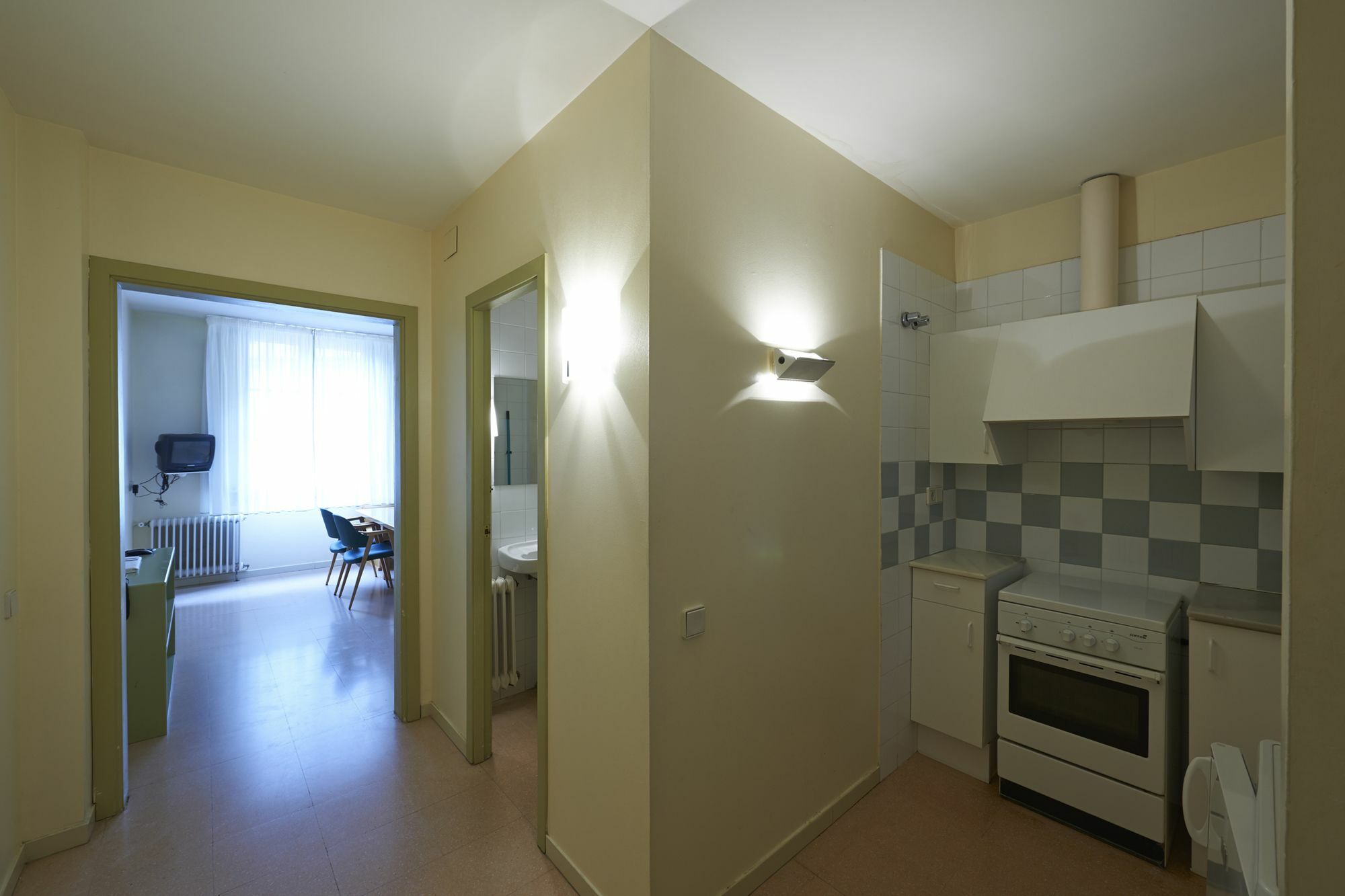Apartamentos Montserrat Abat Marcet Εξωτερικό φωτογραφία
